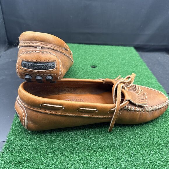Womens 8.5 Minnetonka Light Brown Leather Moccasins Driving Mocs Loafer - Picture 1 of 13